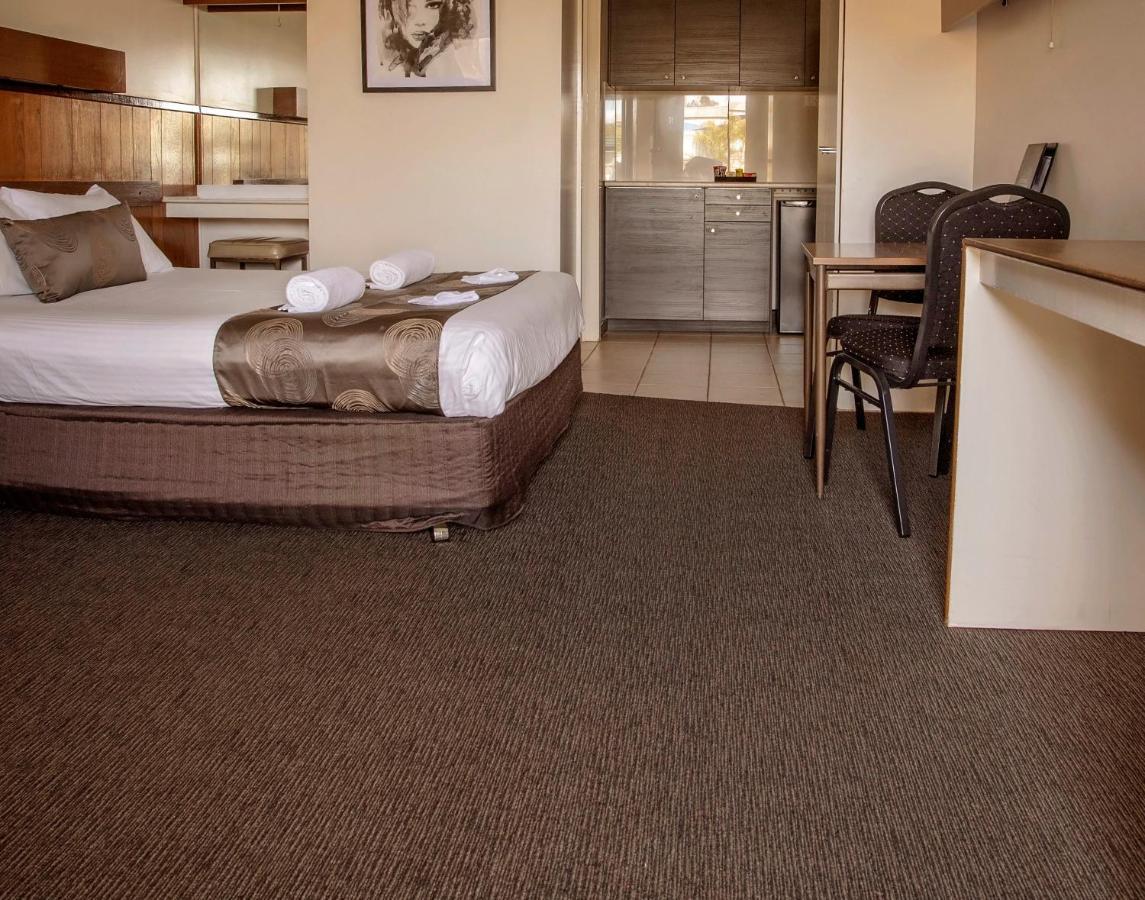 Hi Way Eight Motor Motel Stawell